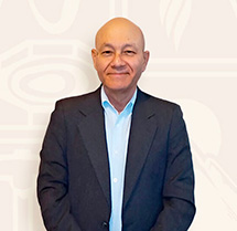 Dr. David García Martínez